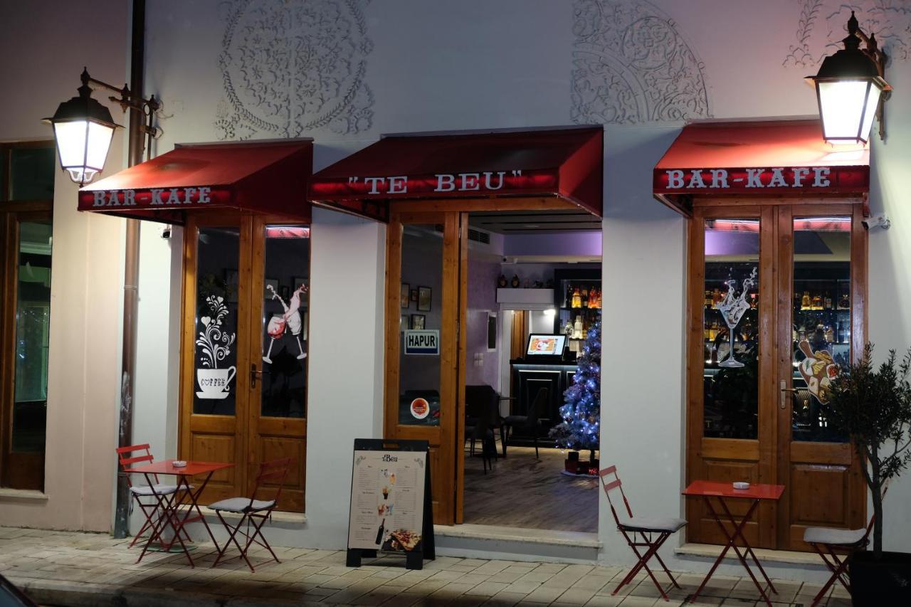 Bed and Breakfast Tebeu Coffe And Bar Vlorë Exterior foto